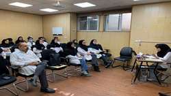 برگزاری ژورنال کلاب هفتگی مرکز تحقیقات ارولوژی-1405/02/27